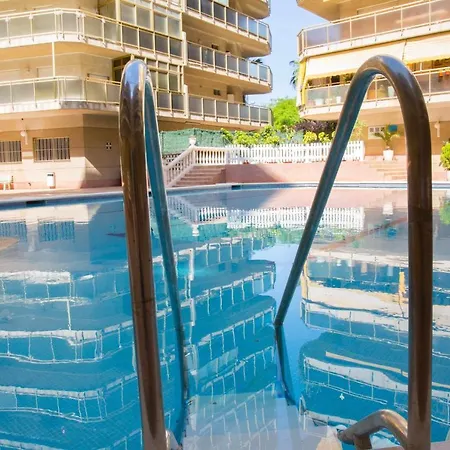 Apartment Scala Dei Apartamento Con Piscina